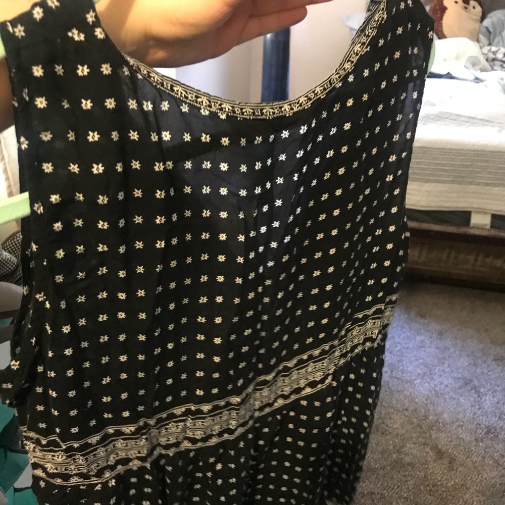 Tank - Picture 2 of 2